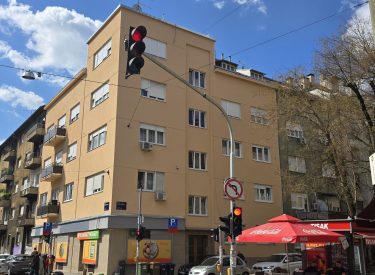 Izvedba dvaju uličnih pročelja